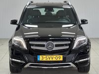 tweedehands Mercedes GLK220 CDI 4-Matic /AUTOMAAT! /Trekhaak! /Camera! /XENON! /19"LMV /Leder-Alcantara! /Navi /Climat /Cruise /Elek. pakket /Regensensor /Stoelverw. /Bluetooth /LED Dagrijverl. /Dakrails /Isofix /Armsteun.