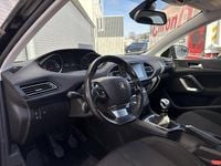 Occasion Peugeot 308 Premium 125 PK (91 kW) 2014 Zwart Hatchback