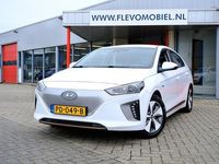 Occasion Hyundai Ioniq Comfort 88 kW (120 PK) 2017 Wit Hatchback