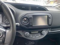 tweedehands Toyota Yaris 1.5 VVT-i Design