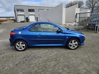 tweedehands Peugeot 206 CC 1.6-16V Goed rijdende en nette Cabrio,Airco,Leer,Elctr pakket, Nieuwe apk bij aflevering.