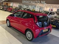 Occasion Toyota Aygo X-play 74 PK (54 kW) 2019 Rood Hatchback