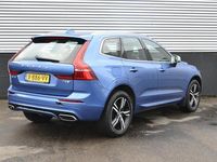 tweedehands Volvo XC60 2.0 T8 Twin Engine AWD R-Design Panoramadak, Bursting Blue, Panoramadak, Stuur/Stoelverwarming, Camera