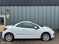 Occasion Peugeot 207 CC Griffe 120 PK (88 kW) 2012 Wit Cabriolet