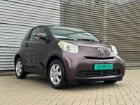 Occasion Toyota iQ Comfort 68 PK (50 kW) 2009 Paars Hatchback