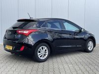 tweedehands Hyundai i30 1.6 GDi GO! 2016 / Cruise Control / Navigatie / Airco / Achteruitrij Camera /