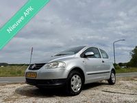 Occasion VW Fox Comfortline 54 PK (39 kW) 2005 Grijs Hatchback
