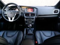 tweedehands Volvo V40 1.5 T3 Dynamic Edition | Leer | LED | Climate | Stoelverwarm