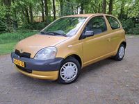 Occasion Toyota Yaris Terra 68 PK (50 kW) 2000 Geel Hatchback