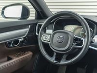 tweedehands Volvo V90 T8 AWD Aut. Intellisafe Trekhaak Navigatie Panoramadak Parkeercamera 390pk