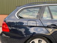 tweedehands BMW 325 325 Touring i High Executive