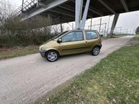Occasion Renault Twingo Initiale 75 PK (55 kW) 2003 Geel Hatchback