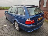 tweedehands BMW 325 3-SERIE Touring xi Executive AUTOMAAT YOUNGTIMER 2001