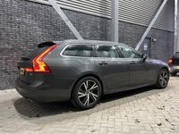 tweedehands Volvo V90 T4 Momentum | ACC | BLIS | Leder | Trekhaak | 18 Inch