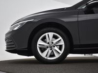 tweedehands VW Golf VIII 1.0 Tsi 110pk Life | ACC | App-Connect | P-Sensoren | Navi | Getint Glas | DAB | 16'' Inch | Garantie t/m 02-05-2026 of 100.000km