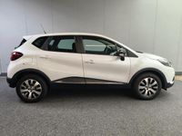 tweedehands Renault Captur 0.9 TCe Zen uit 2017 Rijklaar + 12 maanden Bovag-garantie Henk Jongen Auto's in Helmond, al 50 jaar service zoals 't hoort!