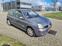 tweedehands Renault Clio II 1.6-16V Initiale