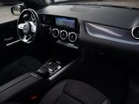tweedehands Mercedes 180 B-KLASSELaunch Edition Premium AMG Widescreen