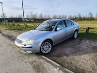 tweedehands Ford Mondeo 1.8-16V Platinum