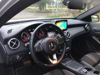 tweedehands Mercedes GLA250 URBAN AUTOMAAT NAVIGATIE STOELVERWARMING DYNAMI