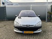 Occasion Peugeot 206 75 PK (55 kW) 2003 Grijs (metallic) Hatchback
