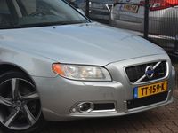 tweedehands Volvo V70 2.0 T5 R-Design | Navigatie | Leer | Schuif-kantel