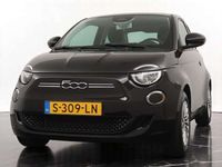 Occasion Fiat 500e 88 kW (120 PK) 2023 Zwart, metallic lak Hatchback