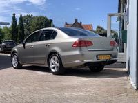 tweedehands VW Passat 1.4 TSI Comfort Executive Line BlueMotion | 3 MAAND GARANTIE |