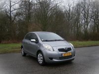 Occasion Toyota Yaris Sol 87 PK (63 kW) 2006 Grijs (metallic) Hatchback