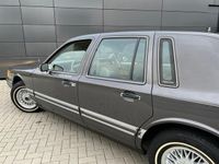 tweedehands Lincoln Town Car 4.6 Signature V8 215PK+ Limo Bomvol 1e EIG