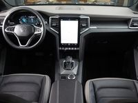 tweedehands VW Amarok 3.0TDI/240pk 4Motion Plus Cab Aventura BLACKSTYLE (2 persoons/ grijs kenteken)|2023|Leer|Trekhaak|360 Camera|Virtual Cockpit|Blindspot|21"Blackstyle|IQ LED|PDC|Harman/Kardon|Cruise+ACC