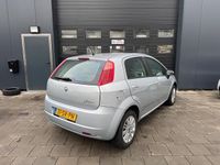 Occasion Fiat Grande Punto 77 PK (56 kW) 2006 Grijs (metallic) Hatchback