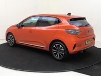 Occasion Renault Clio V Techno 2025 Oranje Hatchback