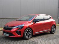 Occasion Renault Clio V Techno 91 PK (66 kW) 2024 Rood Hatchback