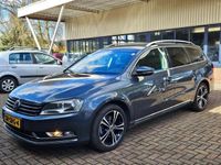 tweedehands VW Passat Variant 1.4 TSI Highline BlueMotion Automaat