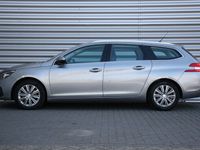 tweedehands Peugeot 308 SW 1.2 PURETECH 130PK ALLURE AUTOMAAT / NAVI / LEDER / CLIMA / LED / PDC / 16" LMV / TREKHAAK / BLUETOOTH / CRUISECONTROL / NIEU