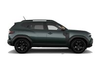 Nieuw Dacia Duster Extreme 140 PK (102 kW) 2026 Cedar green (groen mica) SUV