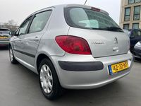 Occasion Peugeot 307 75 PK (55 kW) 2002 Grijs Hatchback