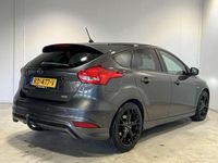 Occasion Ford Focus ST-Line 127 PK (93 kW) 2017 Grijs Hatchback