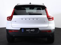tweedehands Volvo XC40 T4 (210pk) Recharge R-Design - Verwarmde voorstoelen & stuur - Parkeercamera achter - High Performance audio - Parkeersensoren voor & achter - Draadloze tel. lader - Apple Carplay & Android Auto - Extra getint glas - Standkachel - 19' LMV