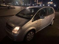Occasion Opel Meriva Cosmo 101 PK (74 kW) 2004 Grijs MPV