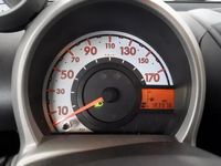 tweedehands Peugeot 107 1.0 Active Deuk LV deur, spatbord en dorpel zie fo