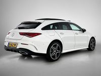Occasion Mercedes CLA250e AMG line 218 PK (160 kW) 2023 Licht poolwit Sedan