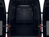 tweedehands VW Crafter 2.0 TDI 140 pk L3H3 Trendline