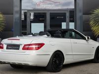 tweedehands Mercedes 200 E-KLASSE CabrioCGI Elegance 184pk Navigatie/Nekverwarming/Stoelverwarming