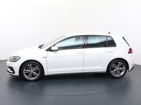 tweedehands VW Golf VII 1.5 TSI Highline Business R | 150 PK | Automaat | Apple CarPlay / Android Auto | Volledig digitaal instrumentenpaneel | Achteruitrijcamera | LED verlichting | Lichtmetalen velgen 17 "|