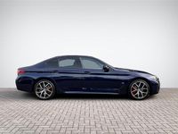 tweedehands BMW 530 5-SERIE i High Executive M Sport Plus | Head-Up Display | Tansanitblauw | Stoelverwarming | Camera | Apple Carplay/Android Auto | Rijklaarprijs!