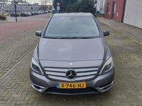 tweedehands Mercedes B180 B 180 Mercedes B-Klasse 1.6AUTOM/LEER/Navi/vele op