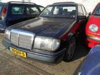 tweedehands Mercedes 300 300D leer ,loop/sloop rijd goed