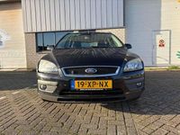 Occasion Ford Focus Futura 125 PK (91 kW) 2007 Zwart (metallic) Stationwagen